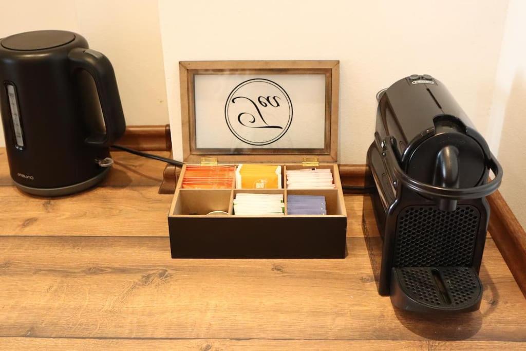 Bloom - Cozy Apartment, 5 Stops To City Center Wina Bagian luar foto