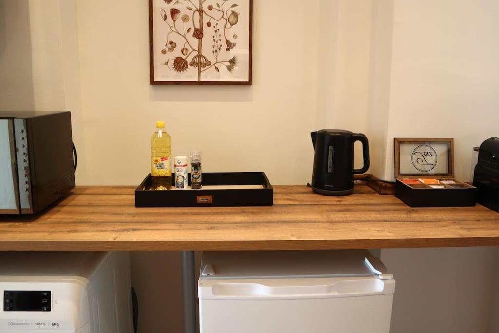 Bloom - Cozy Apartment, 5 Stops To City Center Wina Bagian luar foto